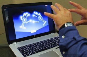 Управление компьютером жестами рук с помощью датчиков на базе Arduino
